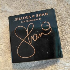 Shades by Shan Black Makeup Compact